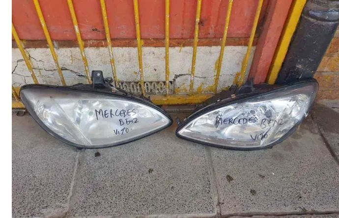 Vito Mercedes Benz headlights available