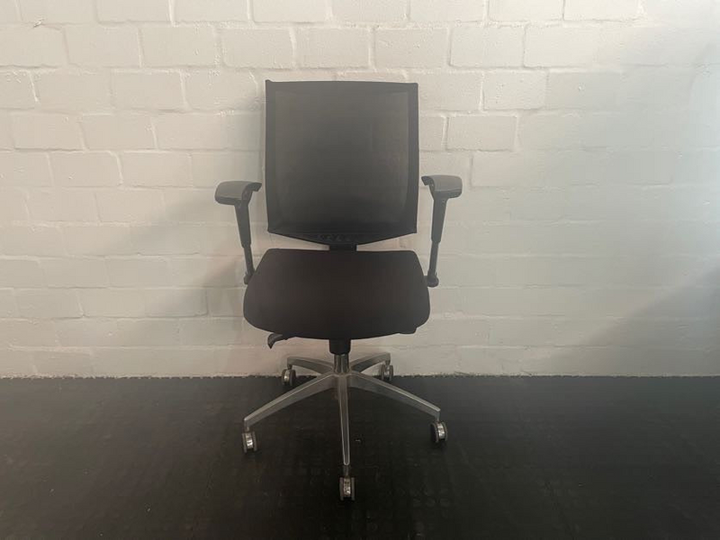 Squared Mesh Back Office Chair-