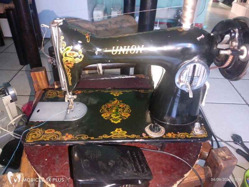 Union electric sewing machine for sale in a good condition r900 head only located in germiston town