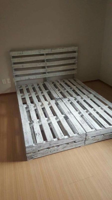 BEDBASES MADE FROM HT TREATED PALLETS, MATRESS NOT INCLUDED ( FROM R1250-R1950 ) CAN DELIVER