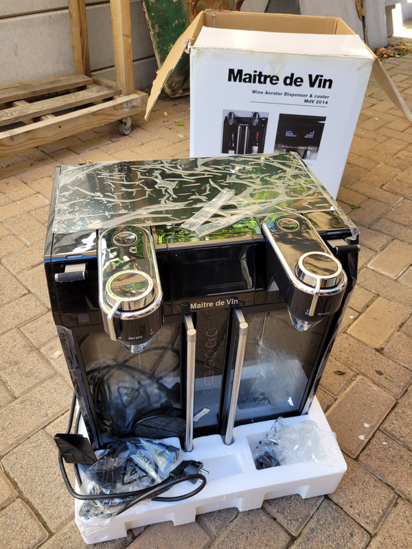 Maître de vin smart multifunction wine cooler