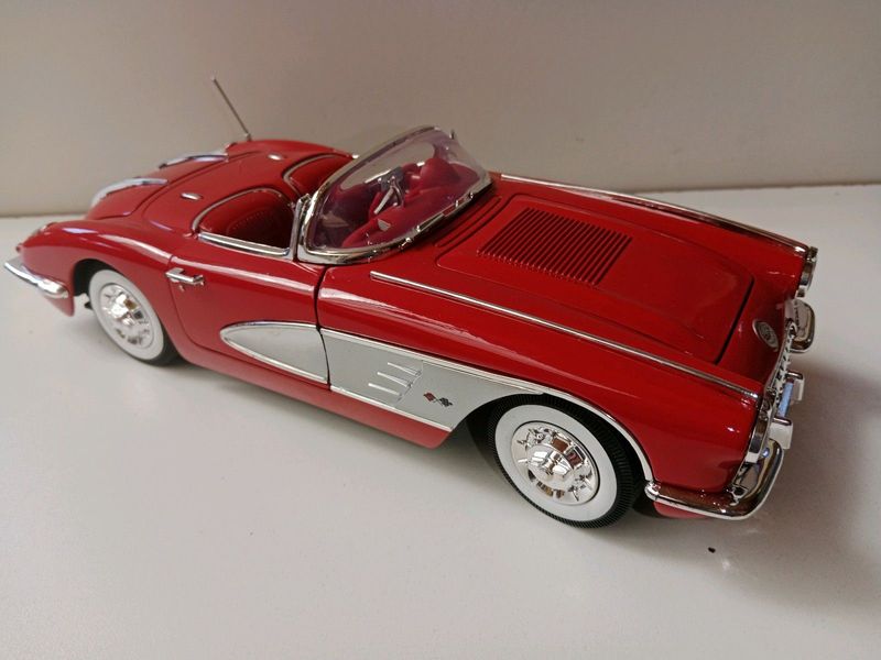 1958 Chev corvette 1/18 diecast model car