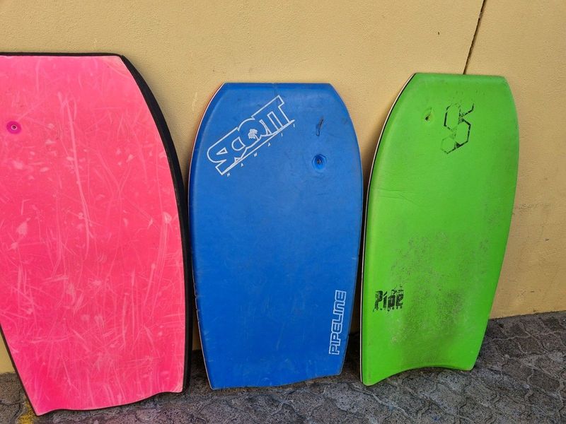3 old boogie boards each R100