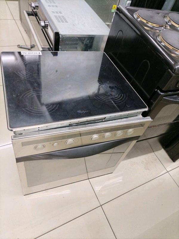 Whirlpool oven and hob
