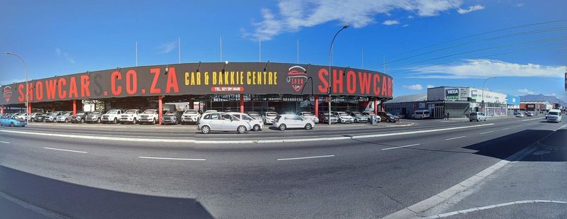 2200sqm Retail Showroom For Sale in Goodwood Central