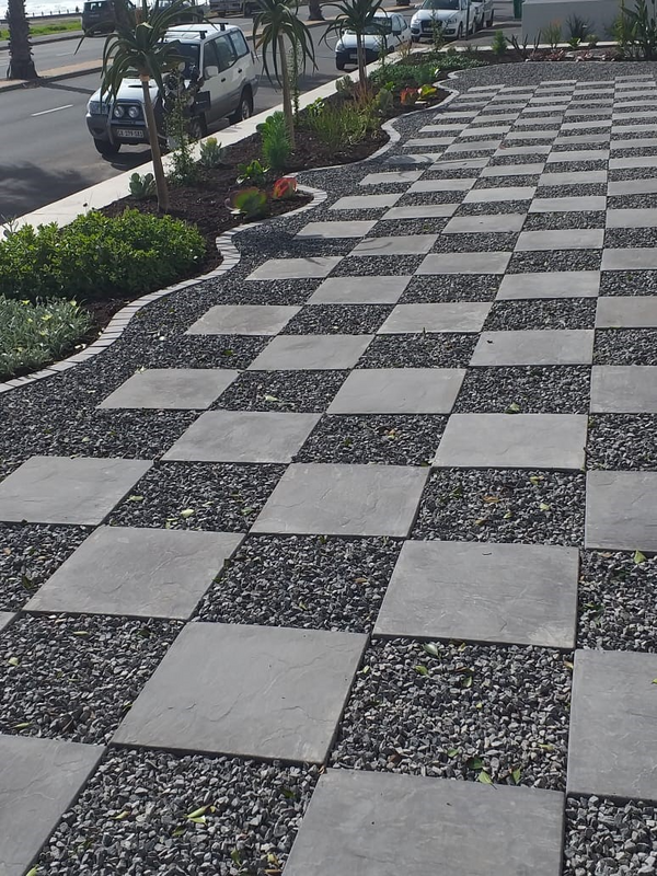 Simplicity has never looked so elegant, pavers, cobbles and gravel in assorted colours and sizes