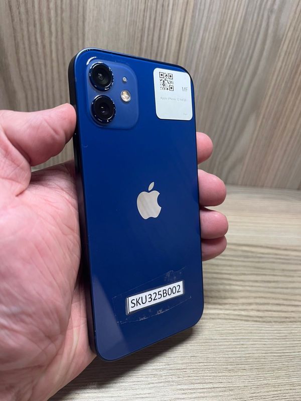 iPhone 12 64 GB Blue - (CLEARANCE SALE) (R7000)