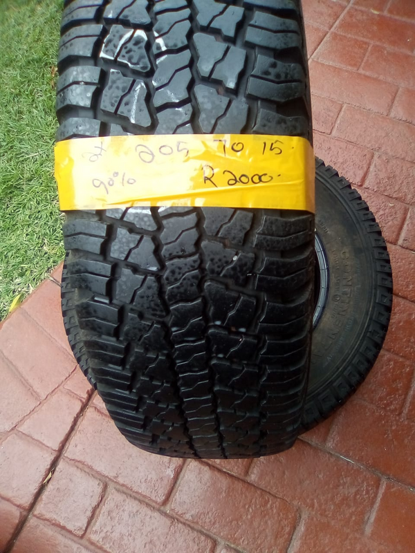 2xContinental AT tyres 205/70/15 90%