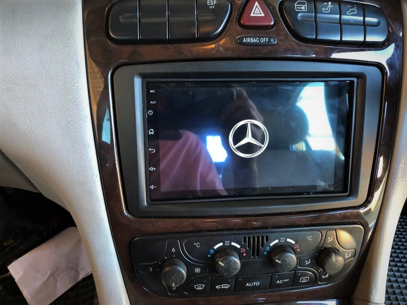 MERCEDES BENZ C-CLASS PRE-FACELIFT (W203) 7 INCH ANDROID MEDIA/NAVIGATION/BLUETOOTH UNIT
