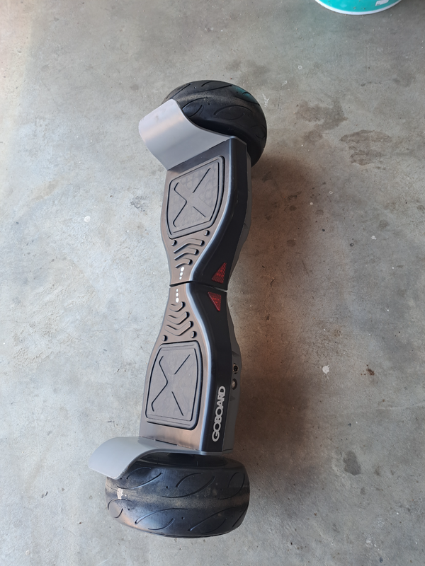 Goboard - Hoverboard with infinity wheels and Bluetooth speakers
