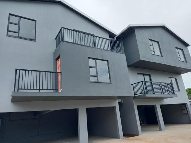 Apartment in Athlone Park For Sale