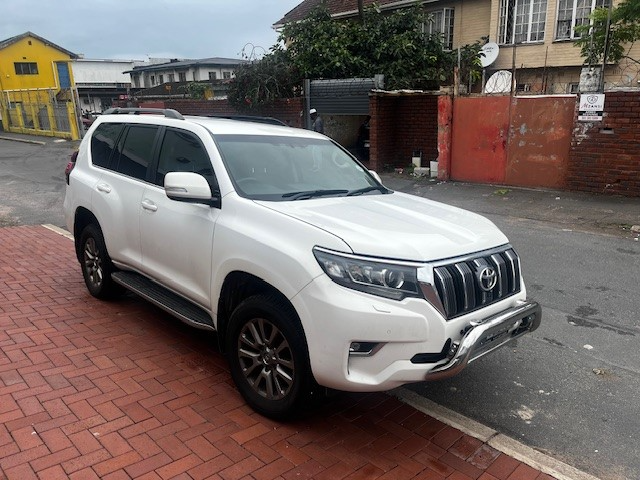 2018 Toyota Prado SUV XV