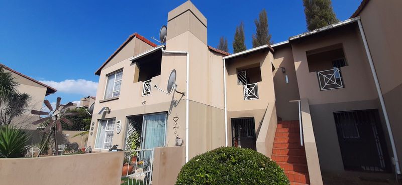 Witfield - . Stunning Unit /Secure and Modern .R740 000.00
