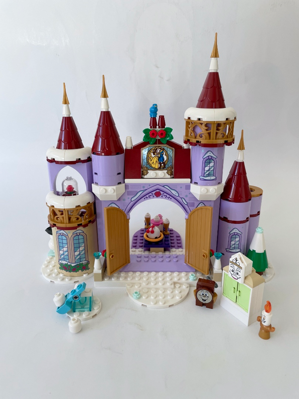 Lego 43180 Belle&#39;s Castle Winter Celebration (Disney) (4&#43;) (2020)