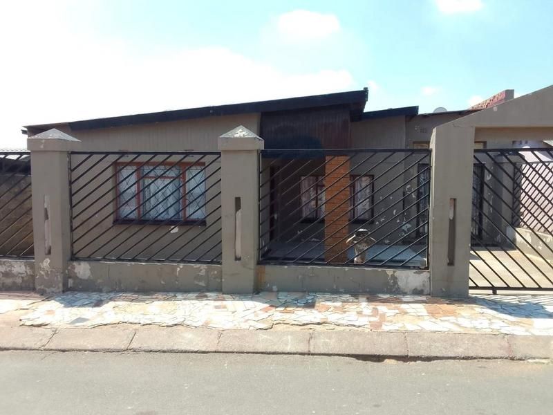 House  For Rental In Meadowlands Zone 5