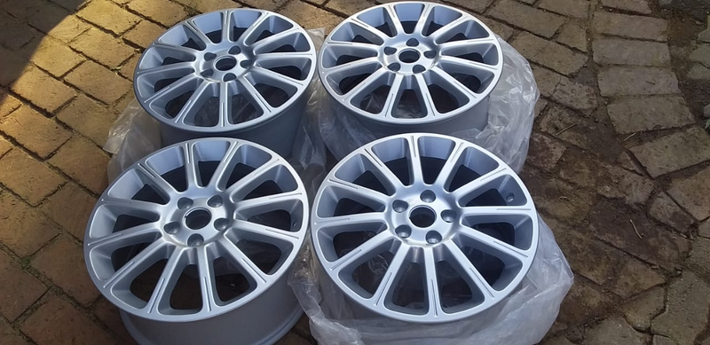 A set of  17inch brand new ford focus, ST mags