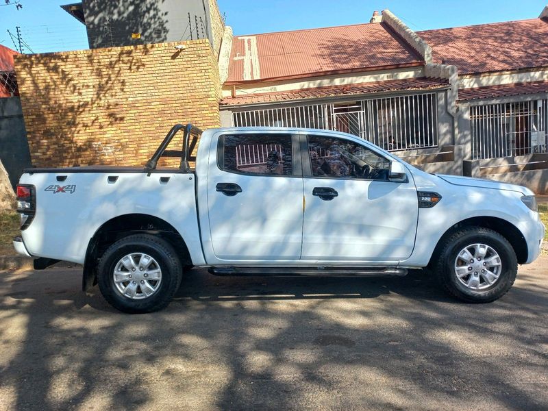 2014 FORD RANGER 2.2 6 SPEED DIESEL DOUBLE CAB IN EXCELLENT CONDITION