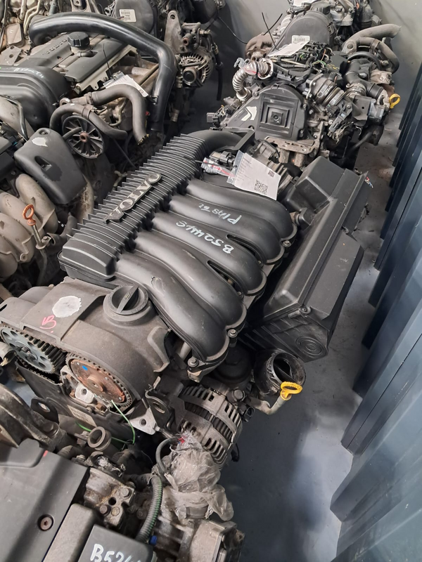 Volvo 2.4 VVTI S70 - V70 B5244S Engine