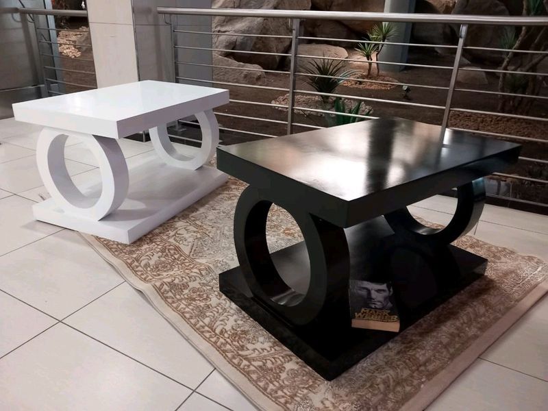 Wooden Coffee table in black or white