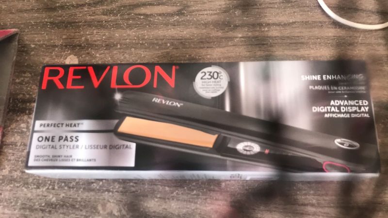 Revlon digital styler