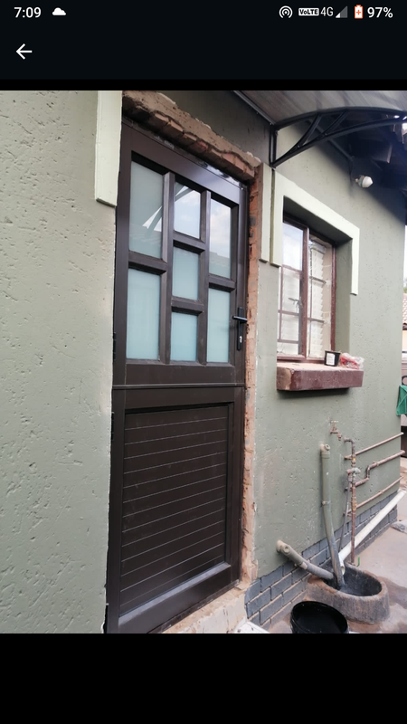 Aluminum Window, Doors Installation