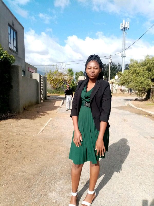 Am lady from malawi am looking any job in house 5yrs yrs experience my #or whatsapp 0787737632