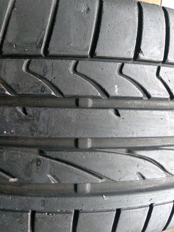 1x 225/45/17 run flat Bridgestone tyre 85%tread excellent condition