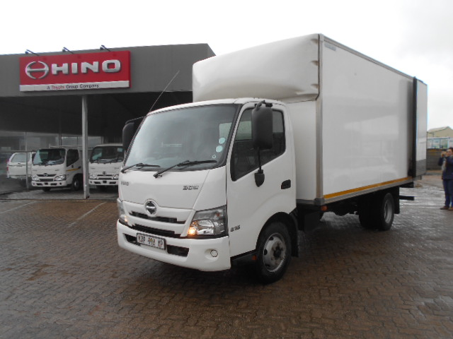 4 Ton Hino 300 816