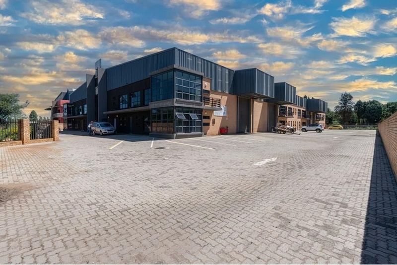 Spacious, Secure and Newly Built: Industrial Property Available in Klipriver Business Park