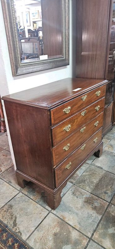 Georgian Mahogany Inlaid Chest of Drawers