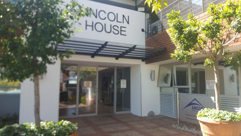 102m² Commercial To Let in Bryanston at R117.00 per m²