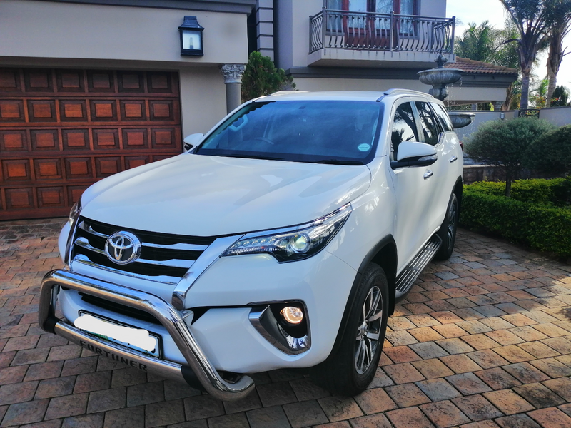 2017 Toyota Fortuner 2.8GD6 one lady owner exc condition with full service history and ext warranty