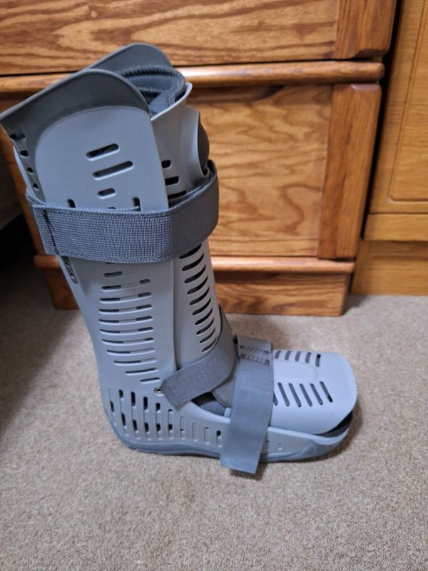 Moon boot