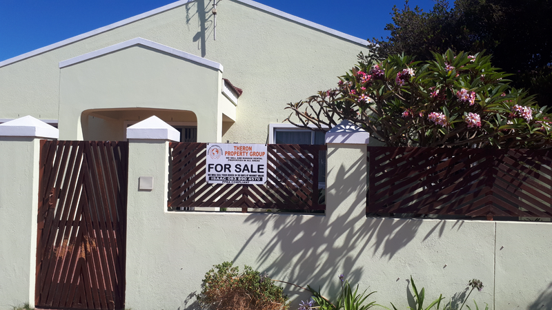 4 Bedroom home for sale in Strandfontein Village. R1 750 000