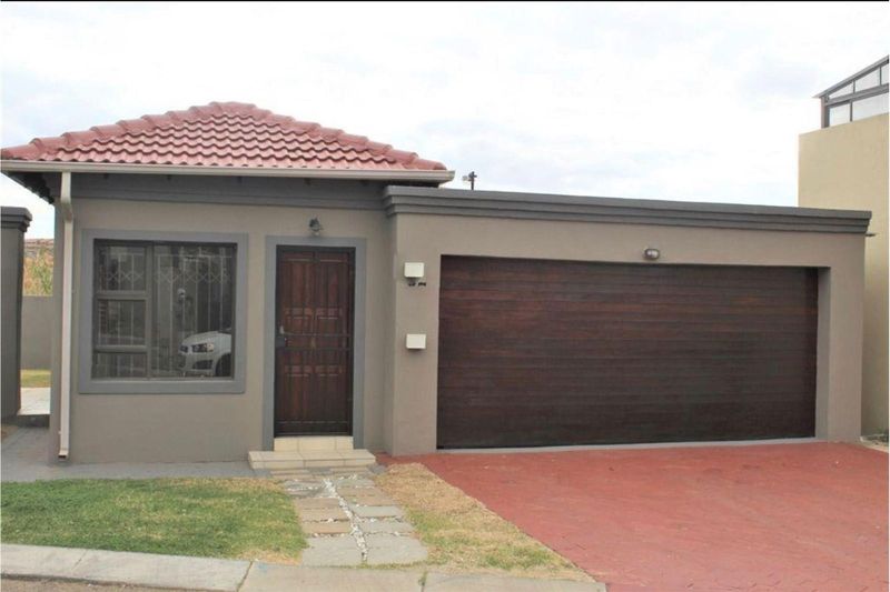 A distinctive Modern design and Secure 2 bedrooms, 2 Bathroom House for Sale In Noordwyk