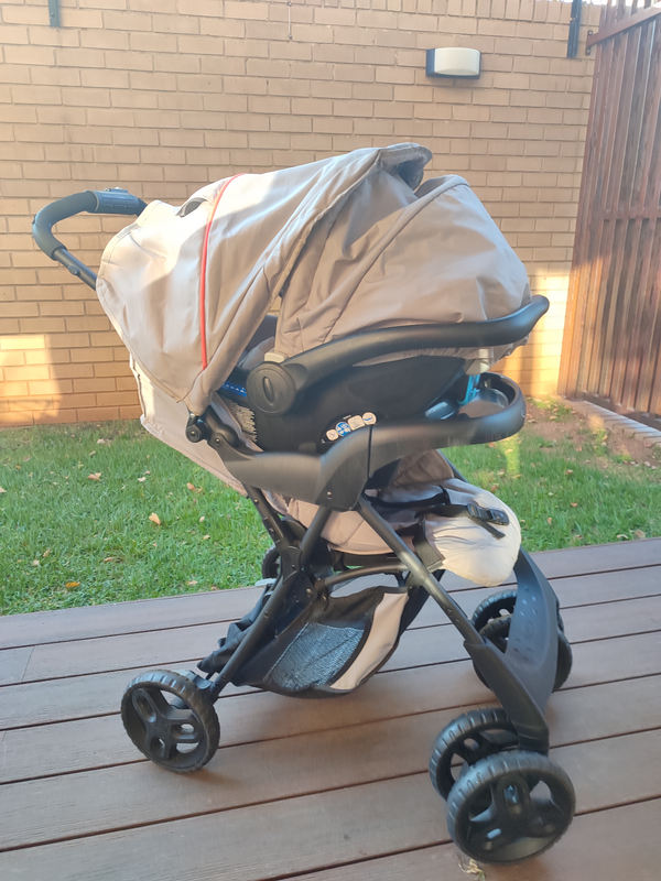 Graco Stroller with seat