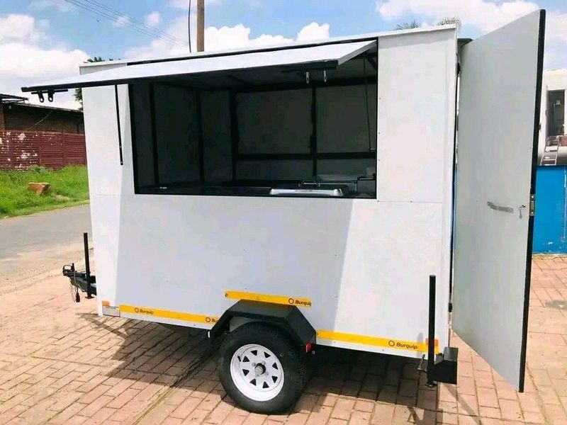 Mini mobile food trailer