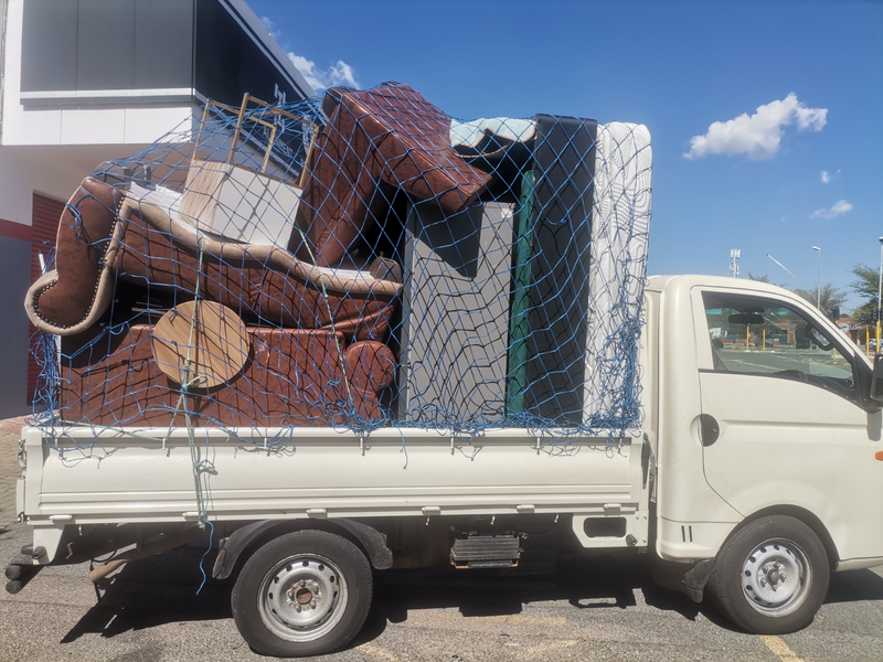 Bakkie for hire to move your home or office furniture call or WhatsApp 0839439192