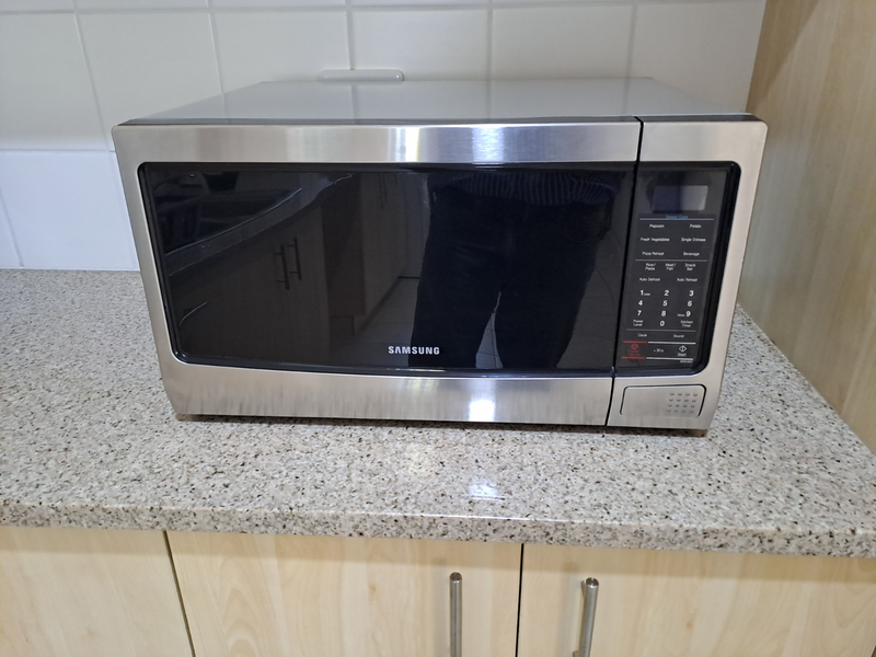 Microwave oven