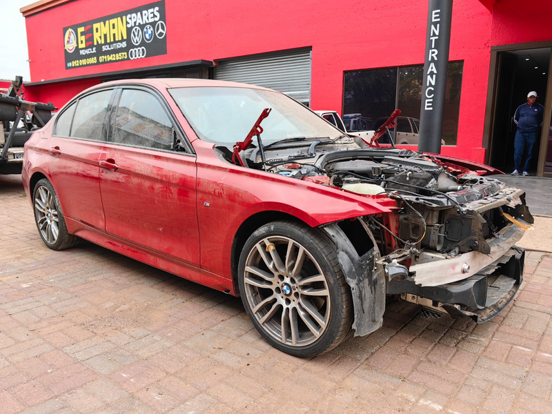bmw 2017 f30 320d  stripping for spares