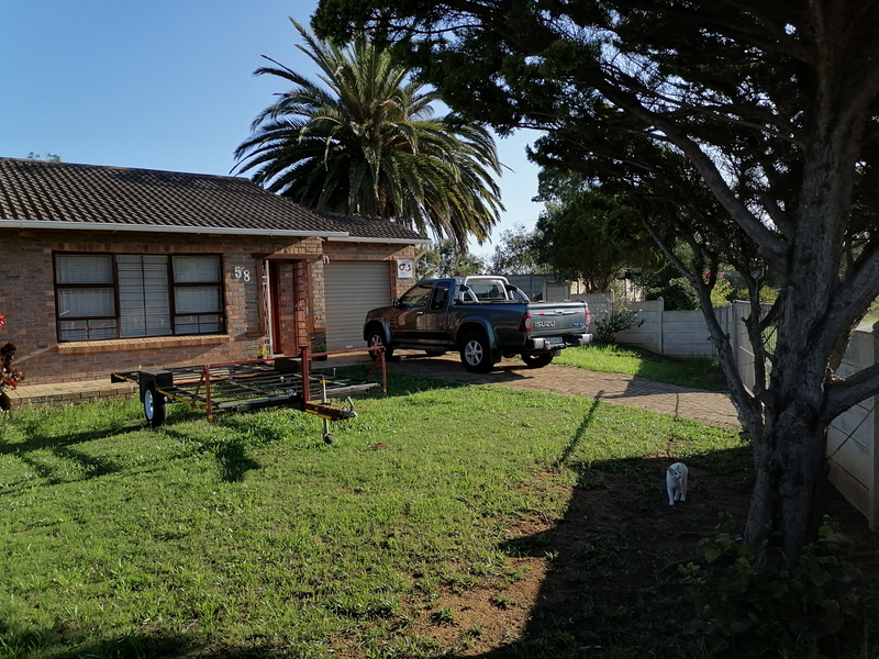 House for Sale in Jeffreys Bay