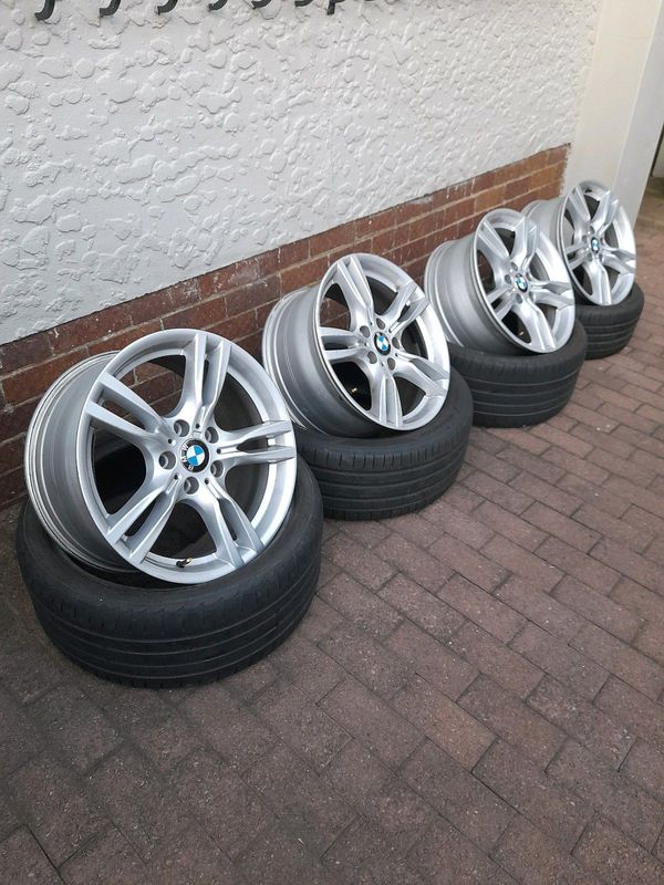 18&#34; BMW f30 Oem mags and tyres