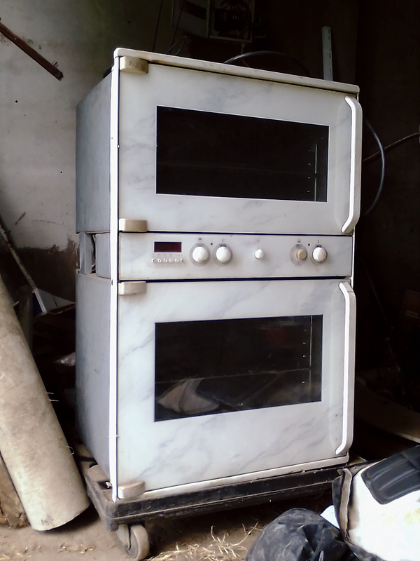 Double door oven, Defy. not pretty, was used in automotive workshop.