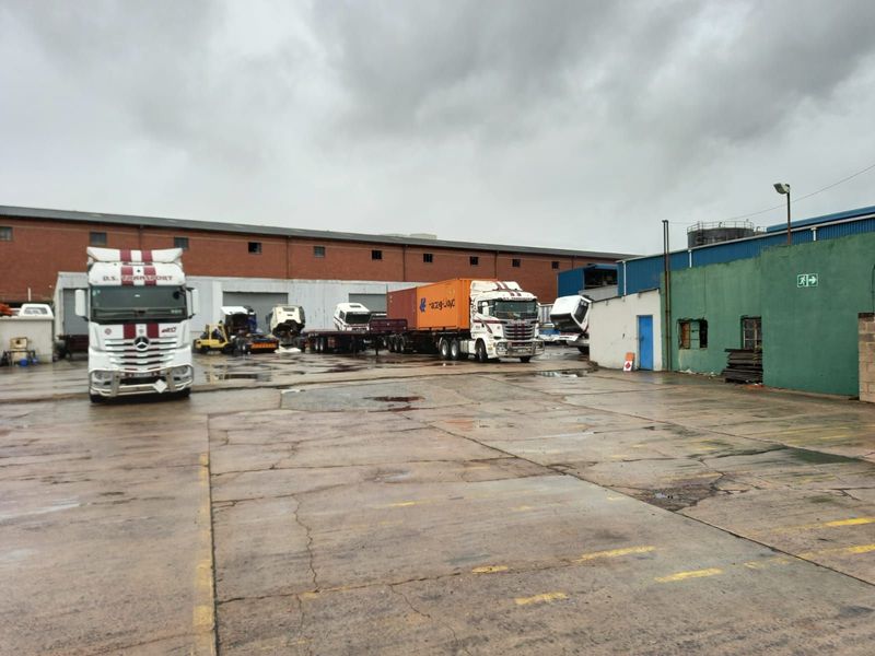 Large Logistics Yard with Workshop