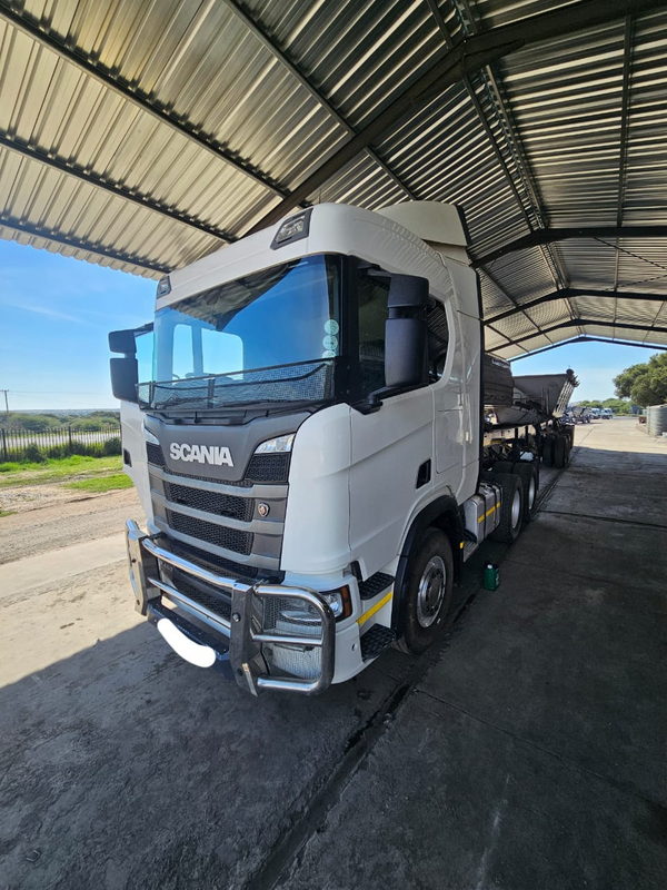 SCANIA R460 2022