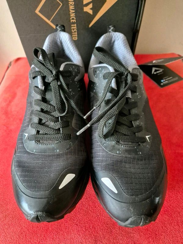 Basically new K-way Shoes as per pictures in box