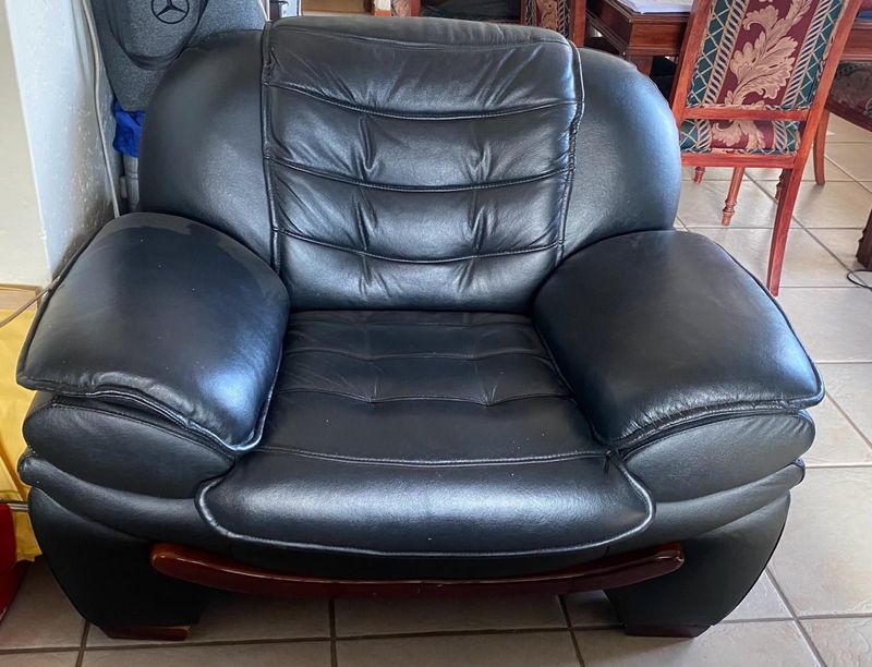 3 Piece Leather Couches