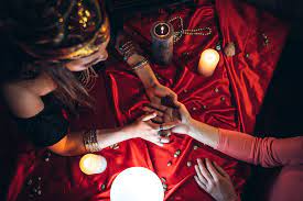 Is there an astrologer in the Johannesburg  who can provide an astrology chart or psychic reading