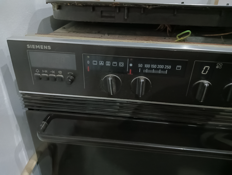 Siemens Ceramic Countertop hob &#43; Thermal oven