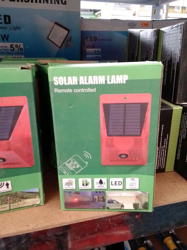Solar alarm lamp